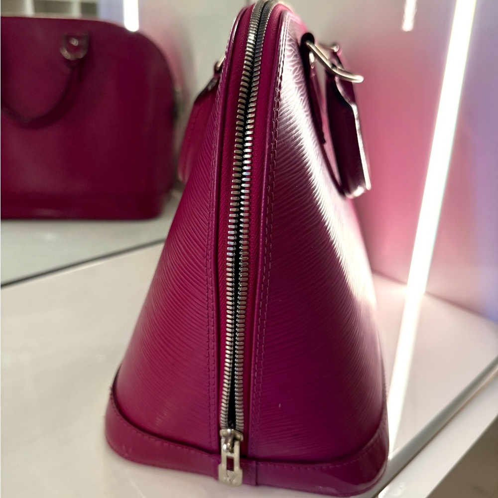 Louis Vuitton Alma PM Epi Leather - Picture 4 of 12
